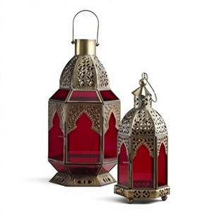 Lanterne suspendue en métal et verre au design élégant, finition or antique, pour mariage et décoration intérieure, lanterne à bougie décorative - Product Image 1