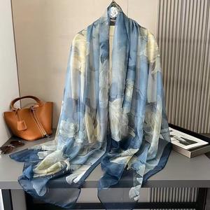 وشاح نسائي بملمس حريري، تصميم جديد ناعم وسلس من البوليستر، طويل مع طباعة زهور، جودة عالية منسوجة للصيف للبالغين - Product Image 6