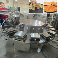 Machine à gaufres au caramel automatique à carrousel, machine commerciale rotative pour la fabrication de gaufres au sirop hollandais pour usine alimentaire