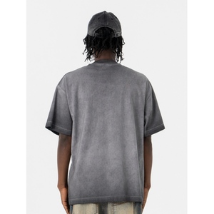 Camiseta Oversize de Algodón Peinado de Lujo Personalizada, de Corte Holgado, de Alta Calidad, Estilo Urbano con Hombros Caídos, Impresión DTG para Hombre - Product Image 2