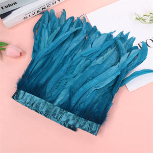 <span class=keywords><strong>Plumas</strong></span> <span class=keywords><strong>de</strong></span> puesta en escena 30-35 cm pluma <span class=keywords><strong>de</strong></span> cola <span class=keywords><strong>de</strong></span> gallo teñida decolorada <span class=keywords><strong>con</strong></span> recorte <span class=keywords><strong>de</strong></span> tela - Product Image 4