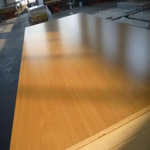 Fornitura di fabbrica 4 x8ft melamina laminato mdf board per mobili