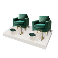 Fauteuils de salon de manucure et pédicure en velours vert foncé de luxe léger avec bain à remous intégré