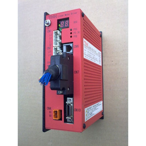 Controlador de Motor Lineal THK TD-010CE-200AC-G15S-500N-N, Servo para Equipo Industrial, Carcasa de Aluminio Roja - Product Image 1