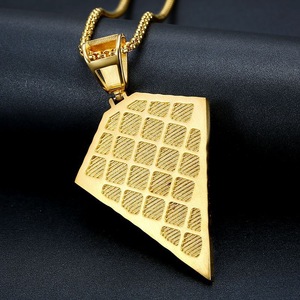 Colar Dina Trendy Hip Hop com Pingente Cruz de <span class=keywords><strong>Jesus</strong></span> Cristo Banhado a Ouro 18K em Aço Inoxidável com Zircônia e Corrente de Pérolas Quadradas Cravejadas - Product Image 3
