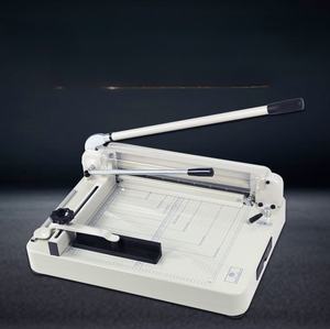 Cortador de papel Manual de escritorio pequeño, cuchillo de corte de capa gruesa para menú de ofertas, álbum de fotos, componentes PLC para <span class=keywords><strong>la</strong></span> industria del papel - Product Image 6