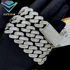 หยูอิง สร้อยคอแฟชั่นฮิปฮอปแบบใหม่ ขนาด 18 มม. เครื่องประดับเงินแท้ 925 ประดับเพชรโมอิสซาไนต์ทรงบาแก็ตต์คุณภาพ VVS สร้อยคิวบาลิงค์แบบไมอามี่สำหรับผู้ชาย - Product Image 4