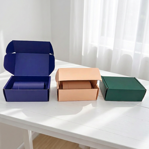Cajas Rígidas de Cartón Corrugado, Degradables y Reciclables, con Cierre Magnético y Asa, Impresión UV - Product Image 1
