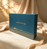Boîte d'emballage rigide en papier couché de luxe, forme livre, impression personnalisée, fermeture magnétique, doublure en éponge, ensemble cadeau aseptique pour thé et café