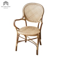 Fauteuil simple en rotin naturel chinois, design moderne et épuré, pour restaurant, salle à manger décontractée, maison d'hôtes, avec accoudoirs et dossier