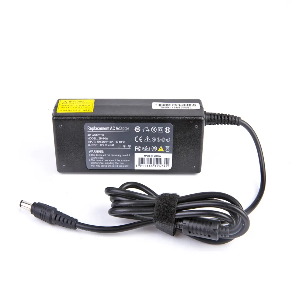 Laptop Adapter Oplader 90W 19V 4.74a 5.5Mm 2.5Mm Ac Dc Voeding Laptop Oplader Voor Toshiba Laptop