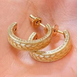 Orecchini a perno con trifoglio e perle, in stile retrò francese, con finitura spazzolata e diamanti, set di gioielli pesanti - Product Image 6