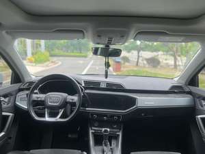 SUV Compacto <span class=keywords><strong>Audi</strong></span> <span class=keywords><strong>Q3</strong></span> 2021 35 TFSI Embellecedor de Moda Modelo Blanco <span class=keywords><strong>Gasolina</strong></span> A LA Venta a <span class=keywords><strong>Precio</strong></span> de Ganga - Product Image 3