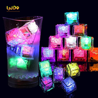 Glaçons LED étanches multicolores clignotants qui brillent dans le noir pour Bar Club Boire Maison Fête Vin Décoration