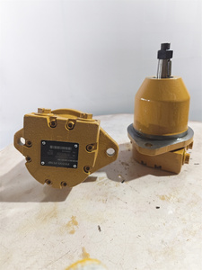 Moteur hydraulique F070823 Pompe à piston hydraulique F070823 810E 1010E 1070E 1110E 1170E 1210E 1270E - Product Image 1