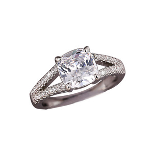 Anello di Fidanzamento Quadrato con Quattro Punte in Zirconia per Donne, Elegante Gioiello da Dito alla Moda - Product Image 5