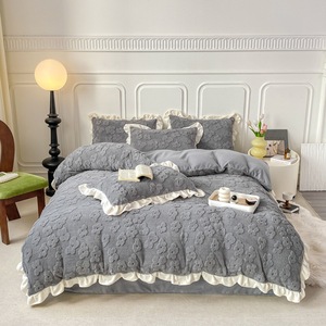 Juego de cama de invierno de lujo grueso de primera calidad, funda de edredón lujosamente cómoda para noches frías - Product Image 4