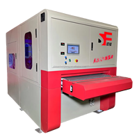 Machine automatique de meulage et de polissage en acier inoxydable avec moteur et boîte de vitesses pour l'ébavurage des métaux, économe en énergie et haute productivité