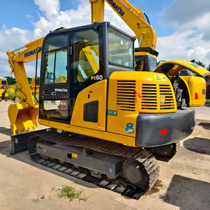 Excellent excavateur sur chenilles Komatsu PC60 d'occasion de 6 tonnes avec un puissant système hydraulique, moteur et boîte de vitesses - Product Image 1