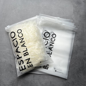 Bolsas de Plástico Esmerilado con Cierre y Impresión en Negro - Empaque Personalizado para Pequeñas Empresas - Product Image 3