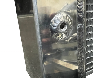 หม้อน้ำอลูมิเนียมขนาดครึ่งเดียวแบบไม่มีพัดลมสำหรับแข่งลากและสารหล่อเย็นออกแบบได้ตามต้องการ - Product Image 6