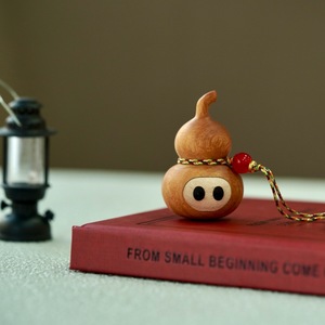 จี้น้ำเต้าไม้แข็งสไตล์น่ารักโรสวูดของขวัญส่วนตัว - Product Image 1