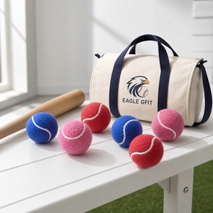 Pelotas de Tenis Ligeras con Costuras Sin Costuras, Personalizables para Eventos de Equipo, Regalos Promocionales, Marca Personalizada, Opción Multicolor - Product Image 1