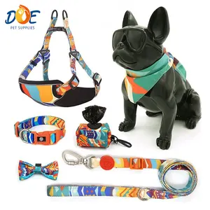 Doe宠物狗线束皮带和项圈套装定制设计师宠物无拉个性化狗项圈皮带线束套装