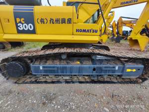 Excavateur d'occasion Komatsu PC300 de 30 tonnes pour le terrassement avec moteur de composants à noyau de forte puissance à vendre à Shanghai - Product Image 2