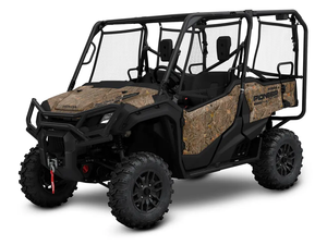 UTV Pioneer 1000 con Camuflaje, Jaula Antivuelco Negra y Ventanas de Malla - Product Image 1