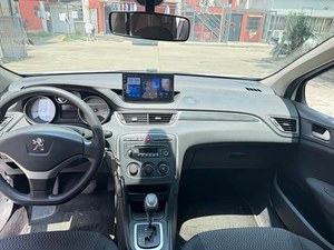 Dongfeng <span class=keywords><strong>Peugeot</strong></span> <span class=keywords><strong>308</strong></span> T9 <span class=keywords><strong>GTI</strong></span> 1.6L Manuelle d'<span class=keywords><strong>occasion</strong></span>, berline 5 places, conduite à gauche, essence, Voitures d'<span class=keywords><strong>occasion</strong></span> - Product Image 2