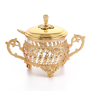 Pot à sucre décoratif en verre plaqué or de style européen, pot à épices avec cadre métallique - Product Image 1