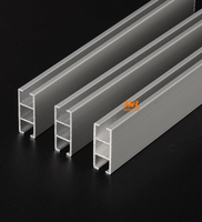 Rail de rideau de lit incurvé en aluminium pour l'hôpital Montage au plafond en métal Système de rails pliables Utilisation par fenêtre
