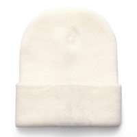 Vente en gros de nouveaux bonnets tricotés pour adulte avec logo de dessin animé mignon brodés personnalisés