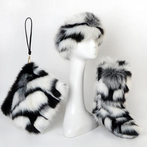 peluche de piel de botín de las señoras de las mujeres a casa de invierno cálida chaqueta de gran piel de zorro diadema y botas - Product Image 1