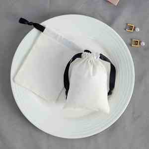 Bolsa de Almacenamiento de Joyería de Algodón de Estilo Minimalista con Cierre de Cordón para Empaque de Regalos, Venta al Por Mayor, Suministro Directo de Fábrica - Product Image 3