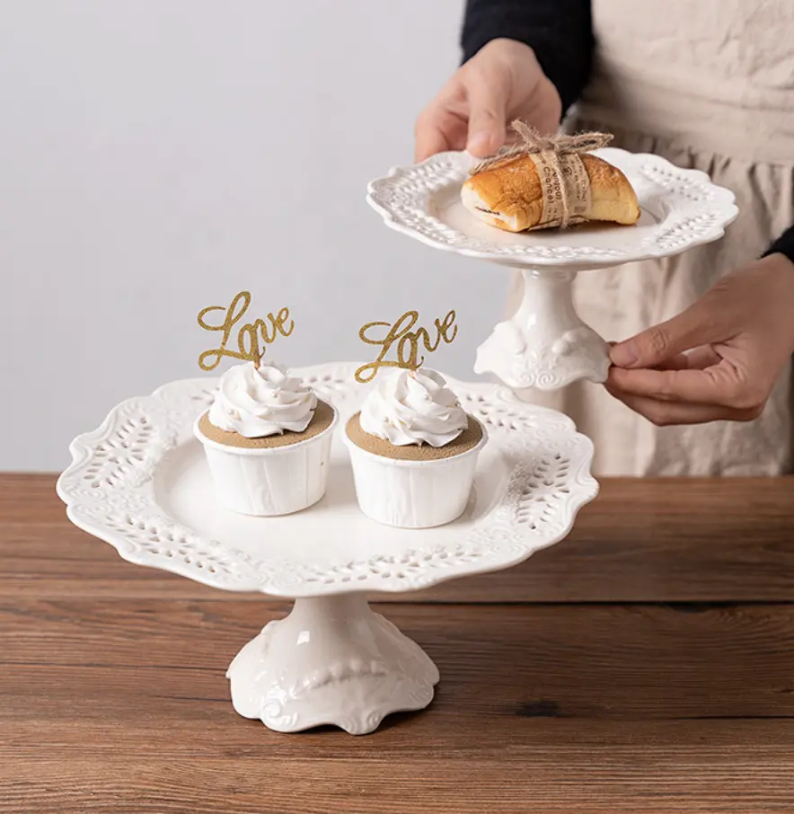 Creative ceramic household tray English cake plate European tableware dessert Western food relief porcelain cake tray