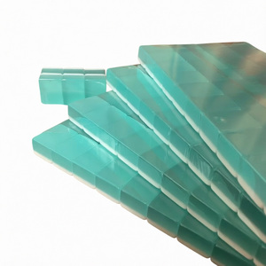 Juego de Mahjong Americano Portátil de Acrílico, Fichas Verdes Grabadas, Diseño Moderno y Lujoso para Entretenimiento Familiar - Product Image 1