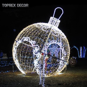 Toprex Decor Grande boule de lumière de Noël commerciale extérieure LED Décorations de village géantes illuminées Matériau en PVC IP65 - Product Image 5