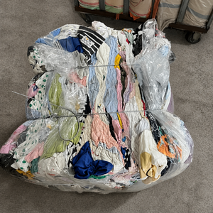 Balle di Vestiti Usati di Seconda Mano per Negozi dell'Usato, Abbigliamento Misto Uomo Donna Bambino per Container in Blocco 45kg - Product Image 1