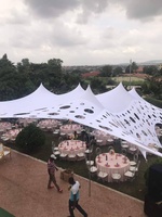Tente de réception en aluminium robuste et imperméable pour mariage, avec parois latérales en tissu imprimé, logo personnalisable