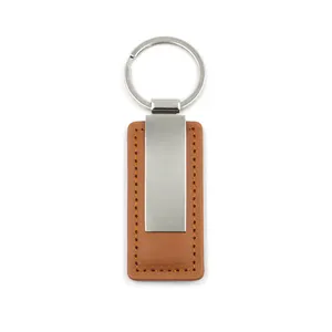 Vente en gros conception personnalisée cadeau graver nom entreprise porte-clés vierge porte-clés voiture marque logo métal Pu porte-clés en cuir personnalisé