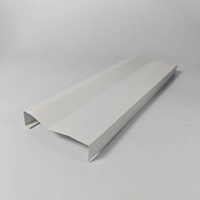Tube carré en aluminium à isolation thermique suspendue, résistant à l'humidité et à la moisissure, à prix de gros pour hôpitaux, écoles et ateliers