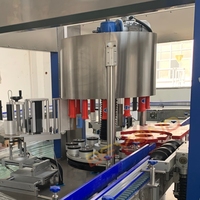 Étiqueteuse de bouteilles rondes entièrement automatique réglable pour canettes en verre PET Applicateur industriel à grande vitesse de précision à 3 côtés