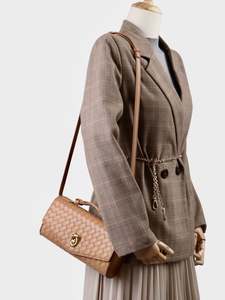 2025 nouveau sac tissé en peau <span class=keywords><strong>de</strong></span> vache mode sac à main horizontal bandoulière serrure boucle diamant <span class=keywords><strong>grille</strong></span> couleur unie - Product Image 6