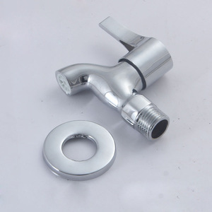 Grifo de Lavabo de Pared con Monomando, Válvula de Latón, Estilo Minimalista, para Uso en Exteriores - Product Image 4