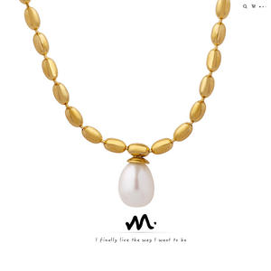 Collier à chaîne chic en acier inoxydable plaqué argent personnalisé en gros pour femmes, pendentif en diamant naturel européen américain - Product Image 2