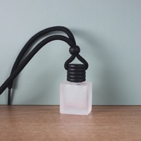 Flacon Vide Dépoli en Verre Mat Carré de 8ml 10ml 12ml pour Diffuseur de Voiture, Parfum avec Bouchon en Bois Noir