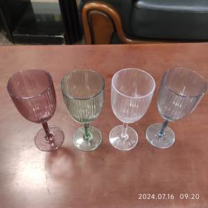 Fábrica Vende Copas de Vino de Plástico de Grado Alimenticio, Estilo Moderno, Marca Tailai, Capacidad de 400 ml, Logotipo Personalizable para Bares - Product Image 6