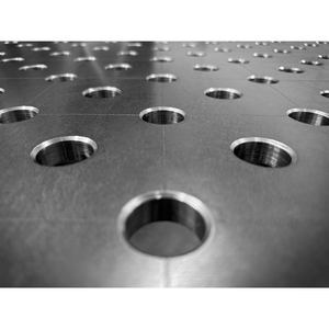 SteelMax GPPH 2x1mt banco de soldadura con ruedas, 15mm de espesor, agujeros de 28mm, rejilla diagonal - Product Image 2